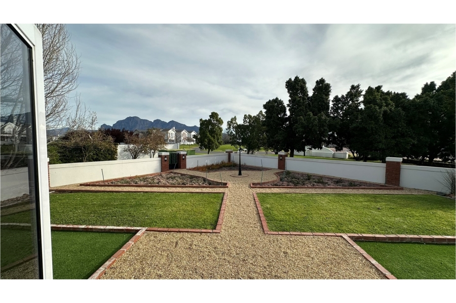 4 Bedroom Property for Sale in Val De Vie Estate Western Cape